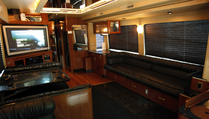 Tour Bus